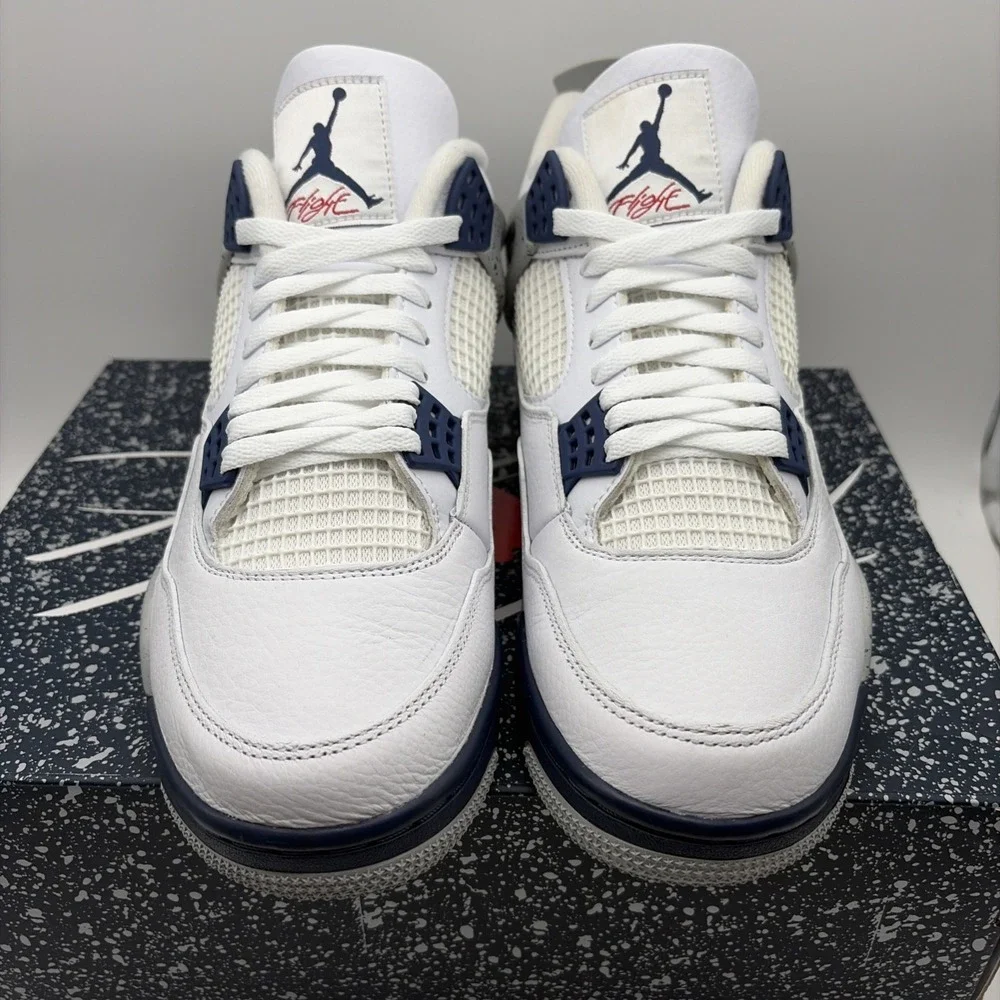 Size 10.5 - Jordan 4 Retro Mid Midnight Navy (DH6927-140)